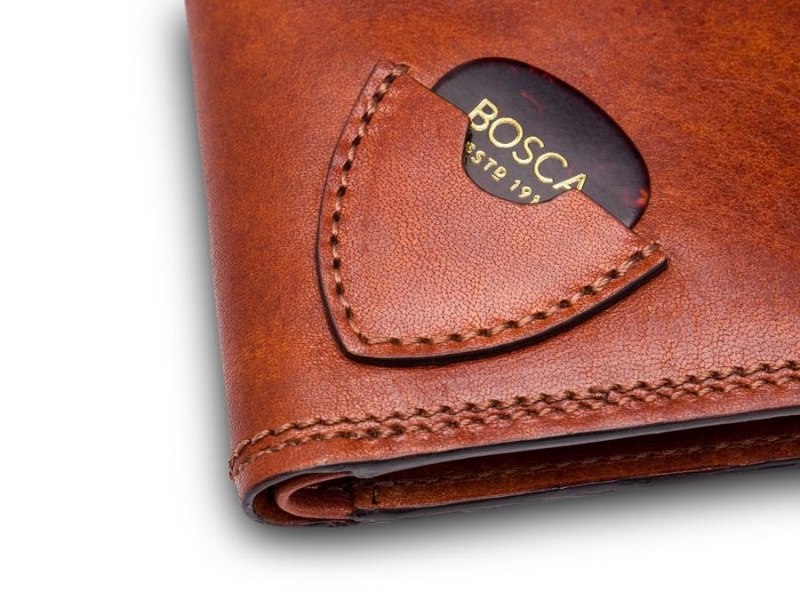 Bosca Small Bifold Wallet with Guitar Pick Pocket Brown | SAUNY78458