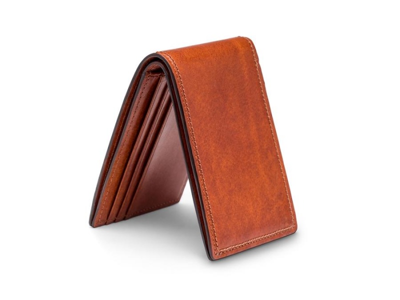 Bosca Small Bifold Wallet with Guitar Pick Pocket Brown | SAUNY78458